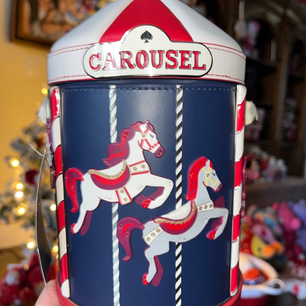Kate Spade Red and Navy Carousel Crossbody Bag NWT - Picture 5 of 5